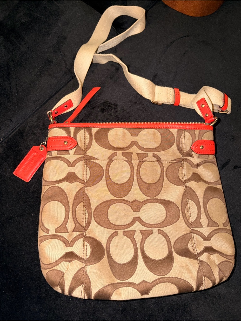 Coach Signature Canvas Crossbody in Tan with Red Trim - Picture 2 of 4